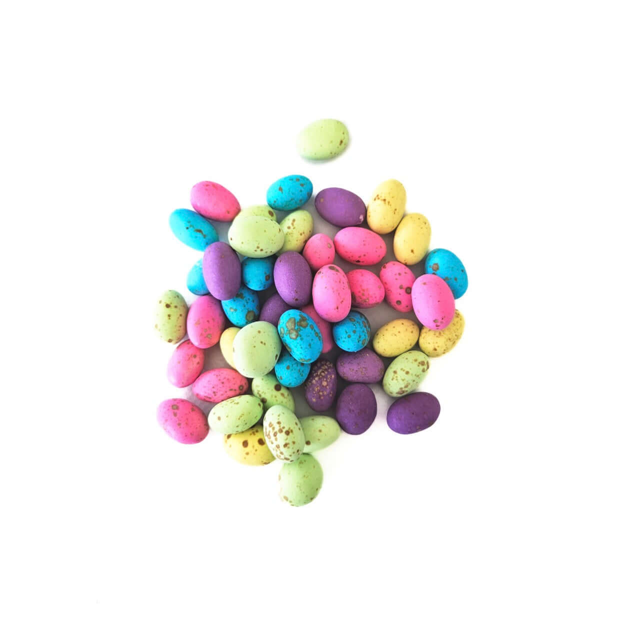 Colorful Bird’s Eggs with a candy crunch, perfect for gifts or snacks.