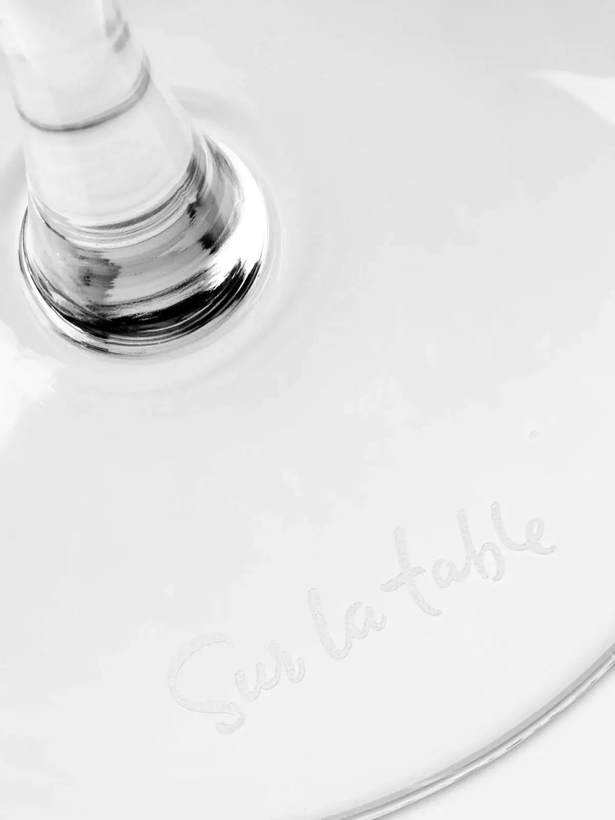 Sur La Table Texture Linear White Wine Glass 540ml elegant stem detail with engraved logo.